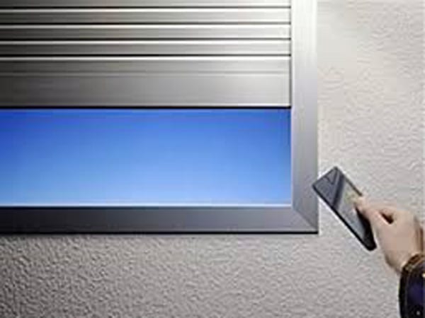 Installazione-tapparelle-elettriche-in-pvc-suzzara