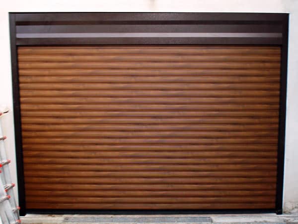 Montaggio-tapparelle-in-legno-mantova